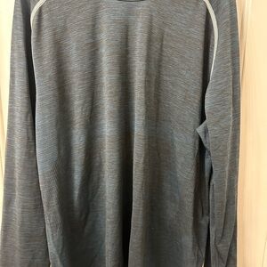 Men's Gray Long Sleeve Shirt